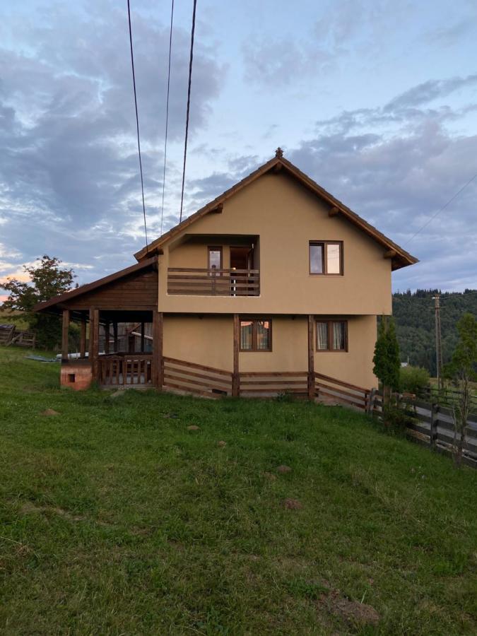 Cabana Vlad 1 Piatra Fantanele Bagian luar foto