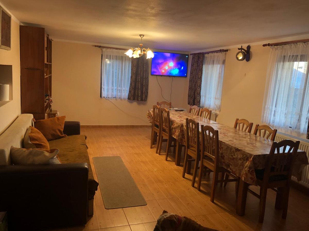Cabana Vlad 1 Piatra Fantanele Bagian luar foto