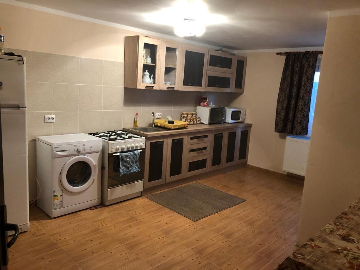 Cabana Vlad 1 Piatra Fantanele Bagian luar foto